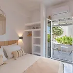 Artemida Holiday home *